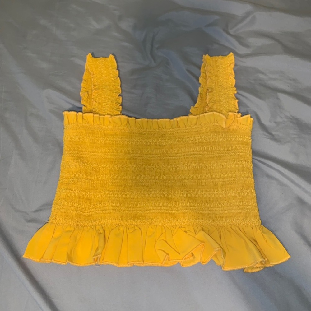 Yellow summer crop top